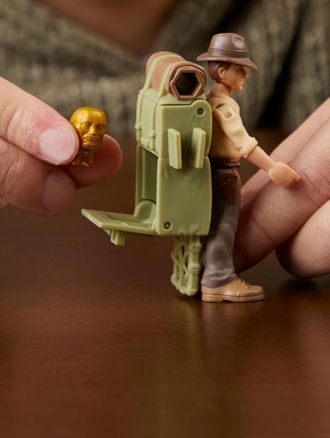 Indiana Jones Worlds of Adventure Indiana Jones with Adventure Backpack Figure (2.5”)