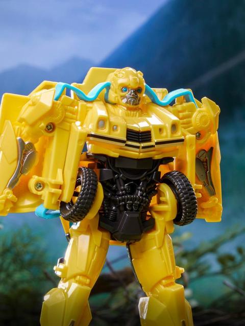 Transformers Toys Transformers: Rise of the Beasts Movie, Flex Changer Bumblebee Action Figure - Ages 6 and up, 6-inch