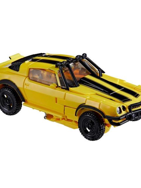 Transformers Studio Series Deluxe 100 Bumblebee Converting Action Figure (4.5”)