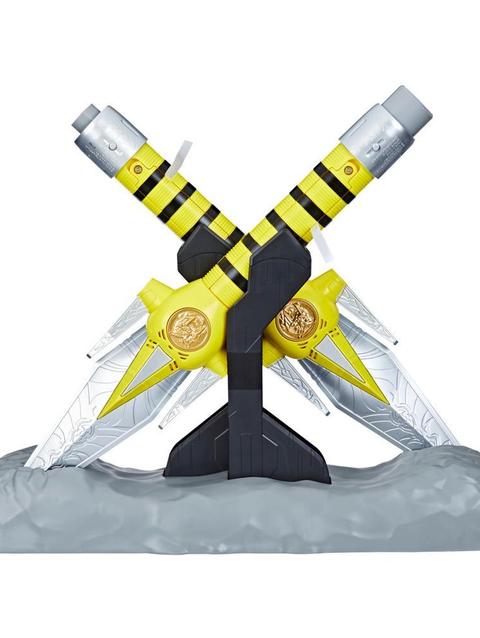 Power Rangers Lightning Collection Mighty Morphin Yellow Ranger Power Daggers Roleplay