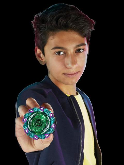 Beyblade Burst QuadStrike Chain Kerbeus K8 Starter Pack, Battling Game Toy with Launcher