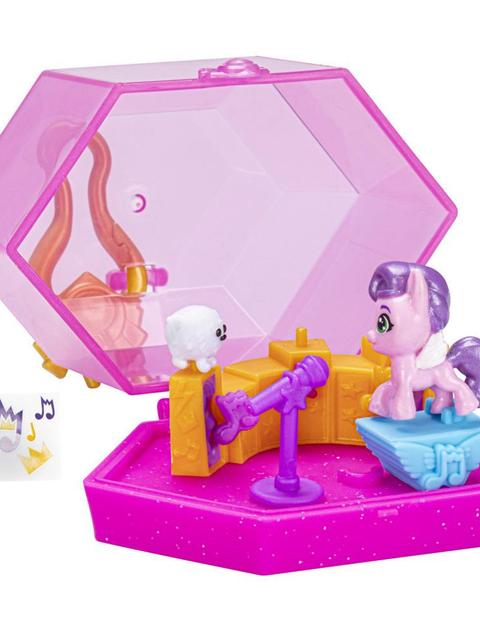 My Little Pony Mini World Magic Crystal Keychain Princess Pipp Petals Toy - Portable Playset, Accessories - Kids Ages 5+