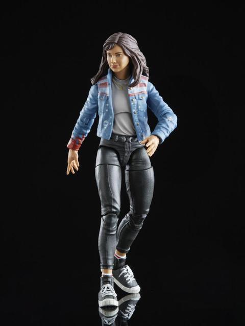 Marvel Legends Series Doctor Strange in the Multiverse of Madness 6-inch Collectible America Chavez Action Figure Toy, 2 Accessories and 1 Build-A-Figure Part