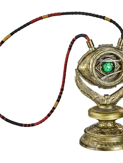 Hasbro Marvel Legends Series Doctor Strange Premium Role Play Eye of Agamotto Electronic Talisman for Ages 14 and Up