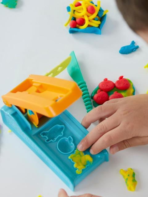 Play-Doh Fun Factory Starter Playset