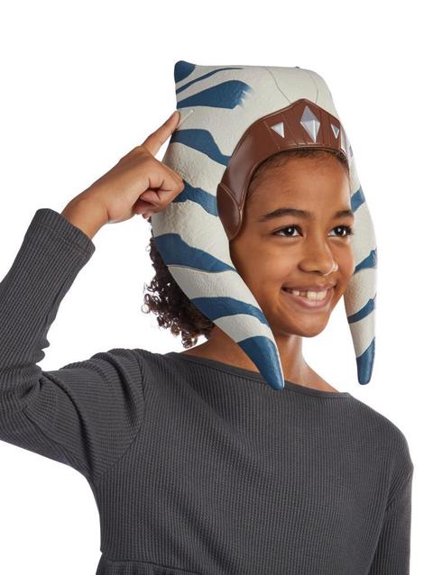 Star Wars Ahsoka Tano Electronic Mask, Star Wars Costume for Kids Ages 5 and Up