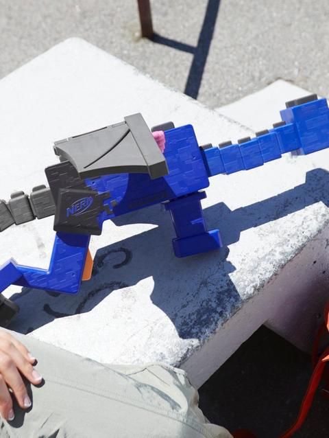 Nerf Minecraft Ender Dragon Blaster and 12 Nerf Elite Foam Darts