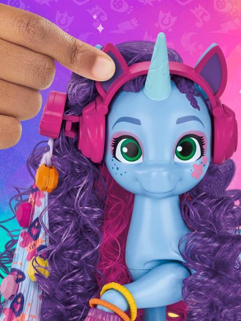 My Little Pony Toys Misty Brightdawn Style of the Day Fashion Doll, Toy for Girls and Boys